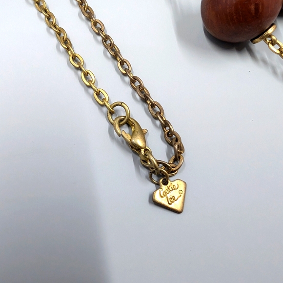 Cookie Lee Signed Genuine Wood and Mother of Pearl Bead Vintage Necklace - Picture 3 of 5